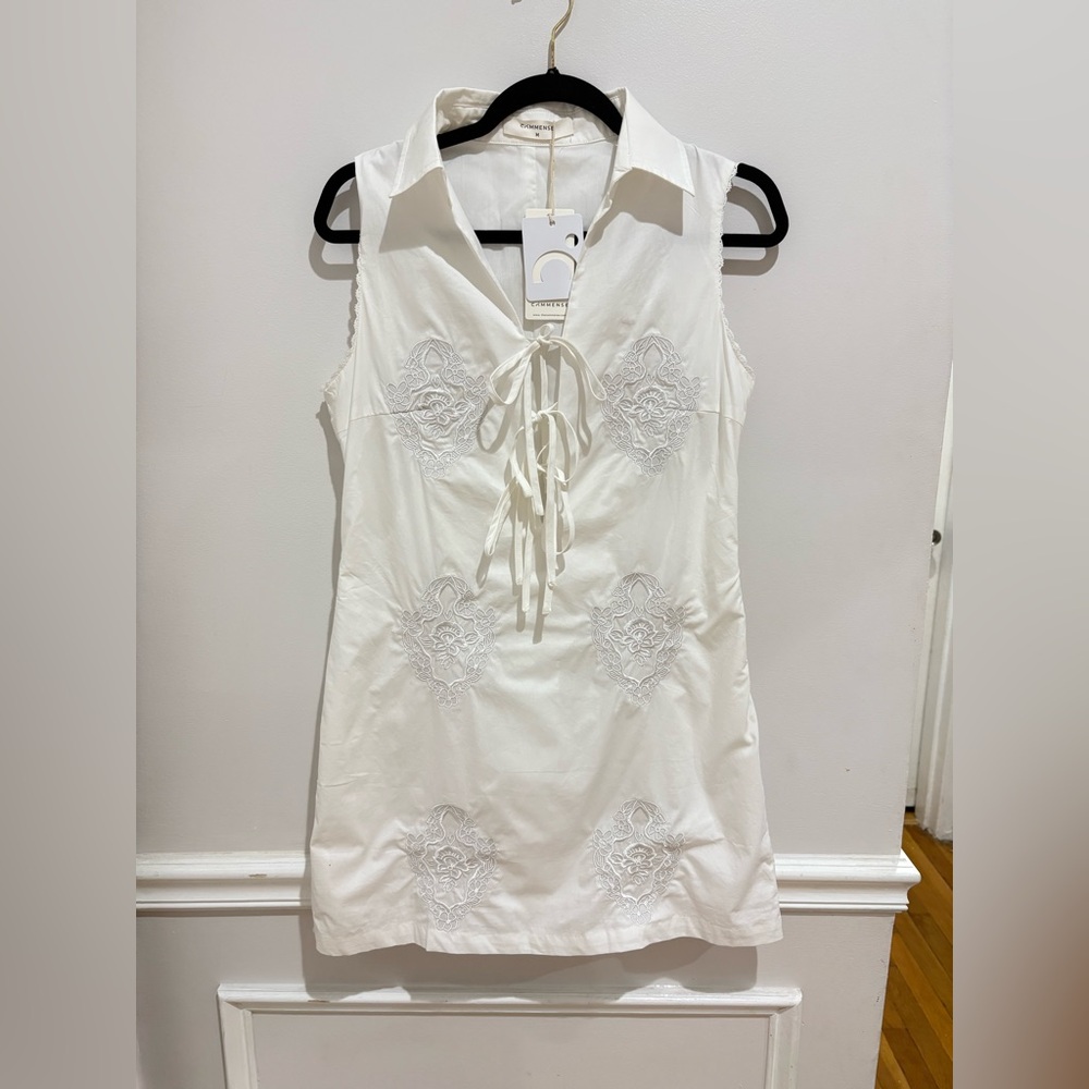 NWT COMMENSE White Sleeveless Dress with Lace Details DRESS SHIRT M